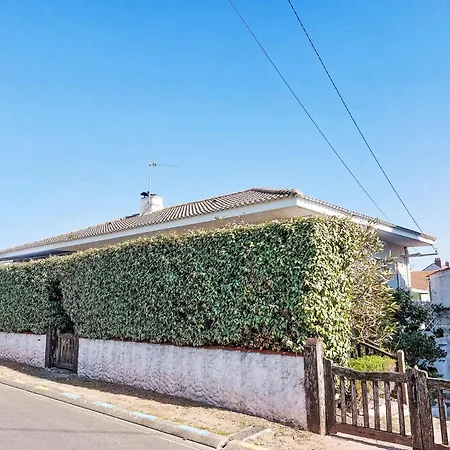 Σπίτι διακοπών Proche Ocean- Foret Et Commerces By Interhome