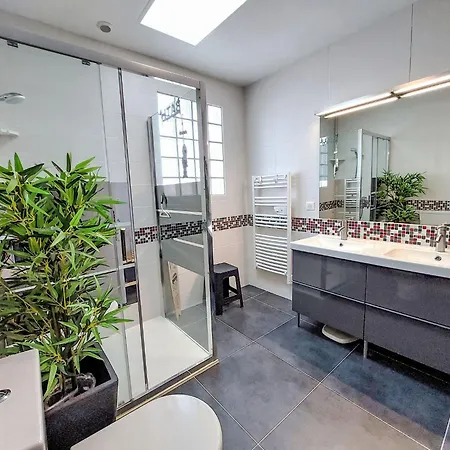 Proche Ocean- Foret Et Commerces By Interhome *