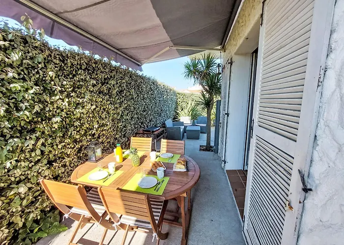 Proche Ocean- Foret Et Commerces By Interhome La Barre-de-Monts