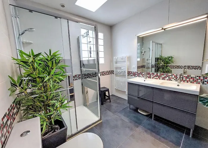 Proche Ocean- Foret Et Commerces By Interhome *