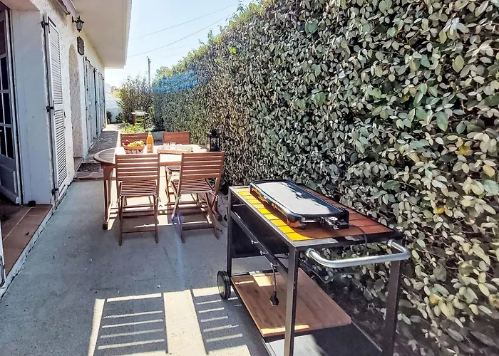 Proche Ocean- Foret Et Commerces By Interhome La Barre-de-Monts